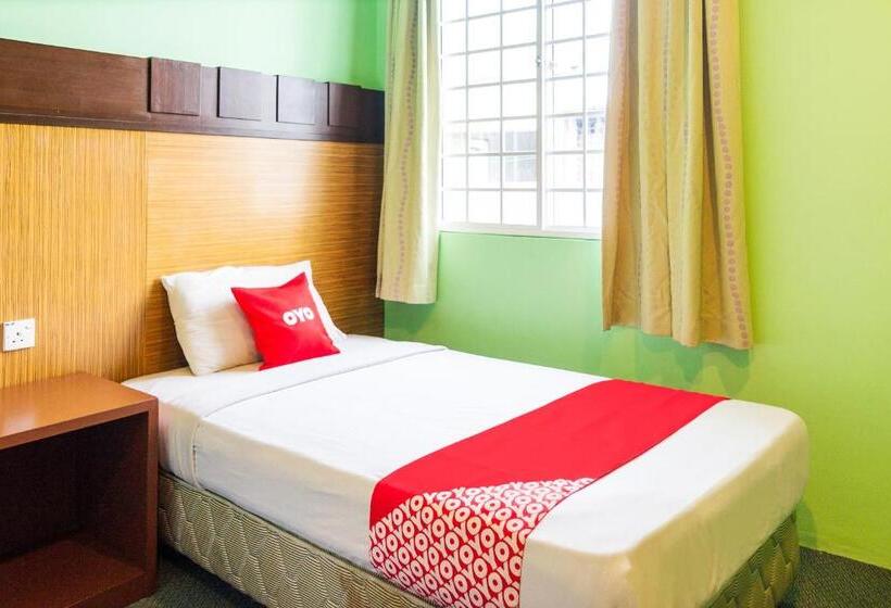 غرفة ديلوكس ثلاثية, Oyo 89408 Royal