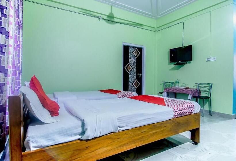 Трехместный Номер Классика, Oyo Flagship Bonfire Kaziranga Resort