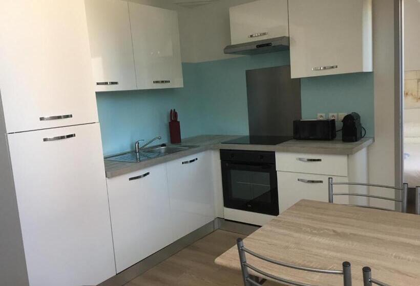 דירת חדר, Les Suites De L Alvertonne