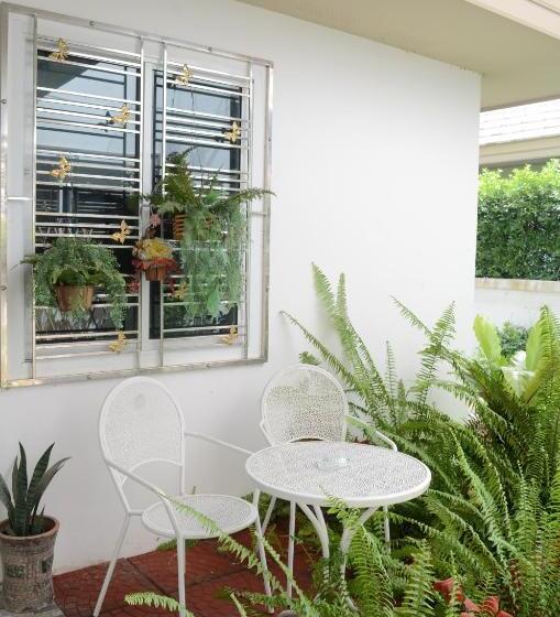 스탠다드 룸 킹사이즈 침대, Modern Room At Sabai Sabai Homestay Ayutthaya