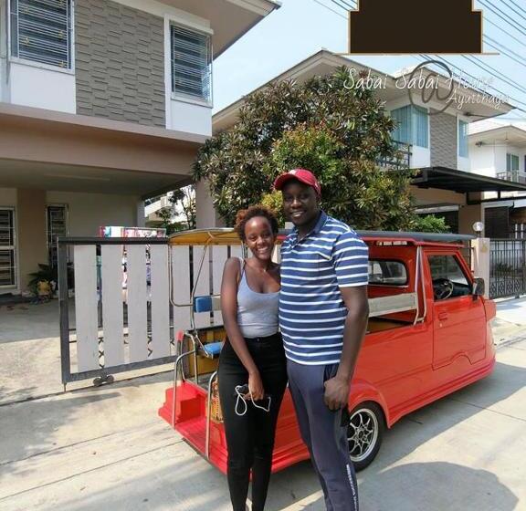 带大床的豪华间, Modern Room At Sabai Sabai Homestay Ayutthaya