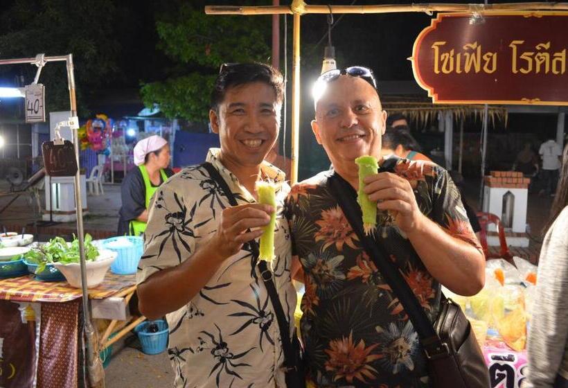 带大床的豪华间, Modern Room At Sabai Sabai Homestay Ayutthaya