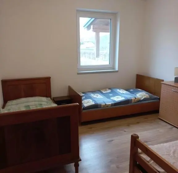 １ベッドルームアパートメント, Ferienwohnung