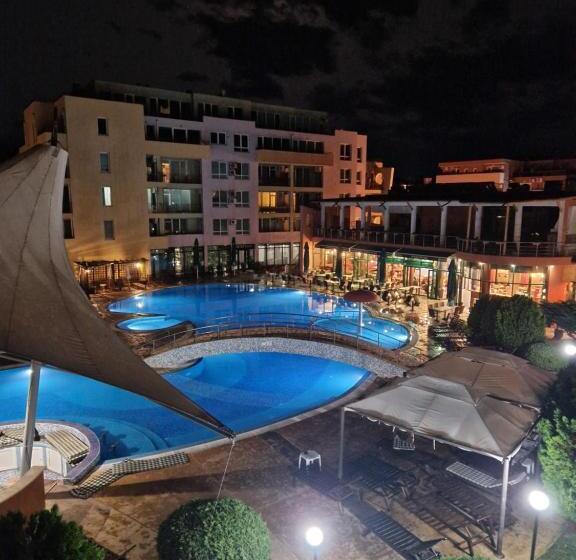 标准工作室带泳池景, Pool View Apartment, Sunny Beach Resort