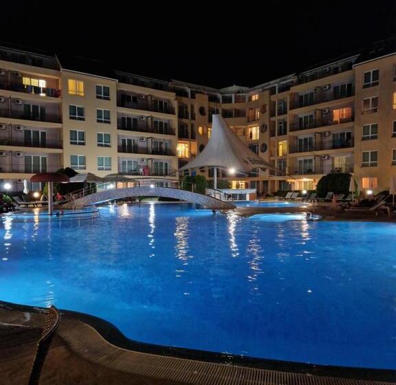 标准工作室带泳池景, Pool View Apartment, Sunny Beach Resort