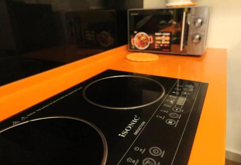 إستوديو قياسى مطل على البحر, D Calton Seaview Apartment