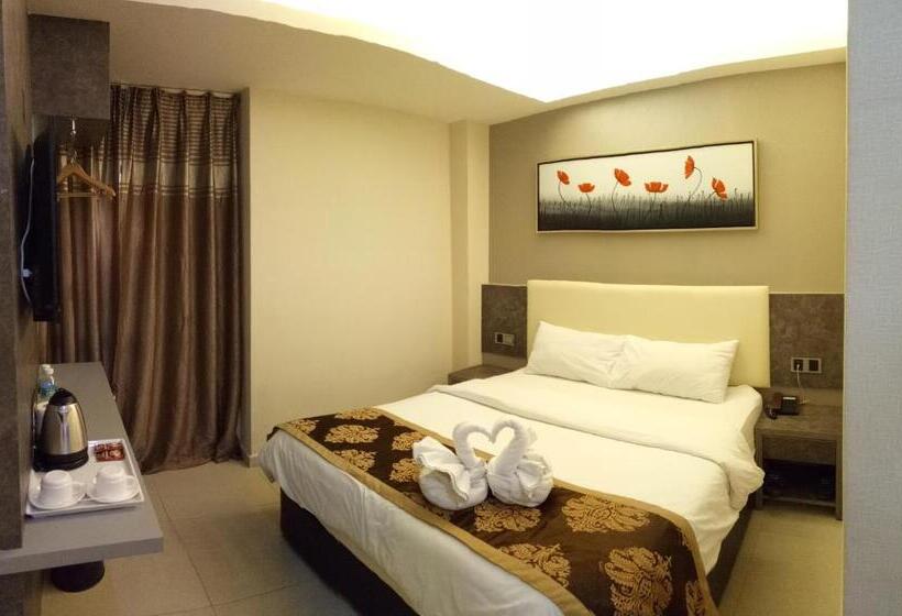 Quarto standard, Golden Leaves