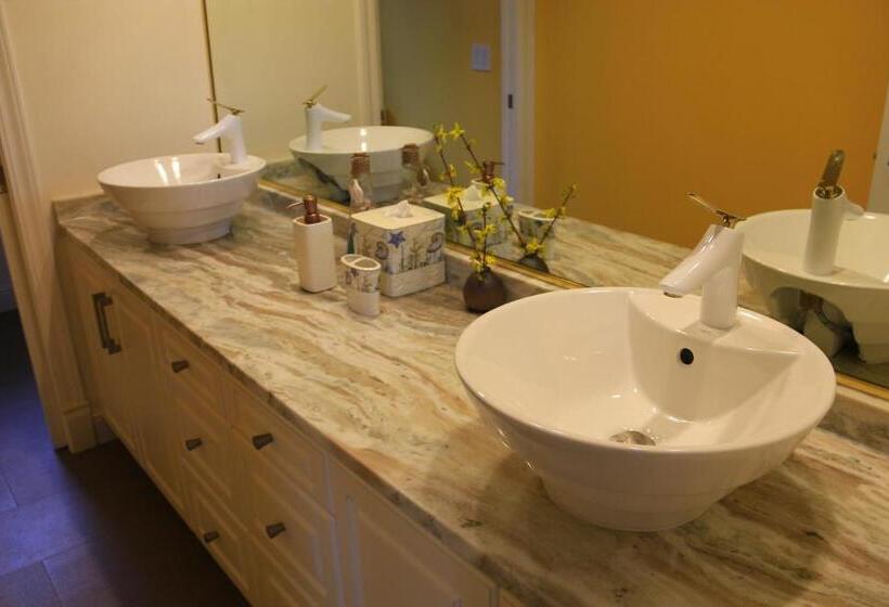 חדר סטנדרט, Lakeview Oasis Bed And Breakfast