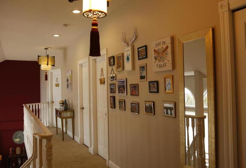 סוויטת 2 חדרי שינה, Lakeview Oasis Bed And Breakfast