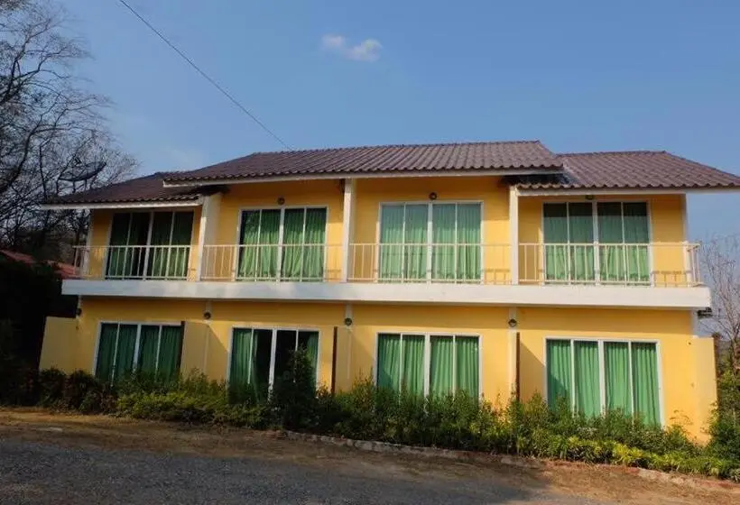 スタンダードトリプルルーム, Maingern Maithong Resort