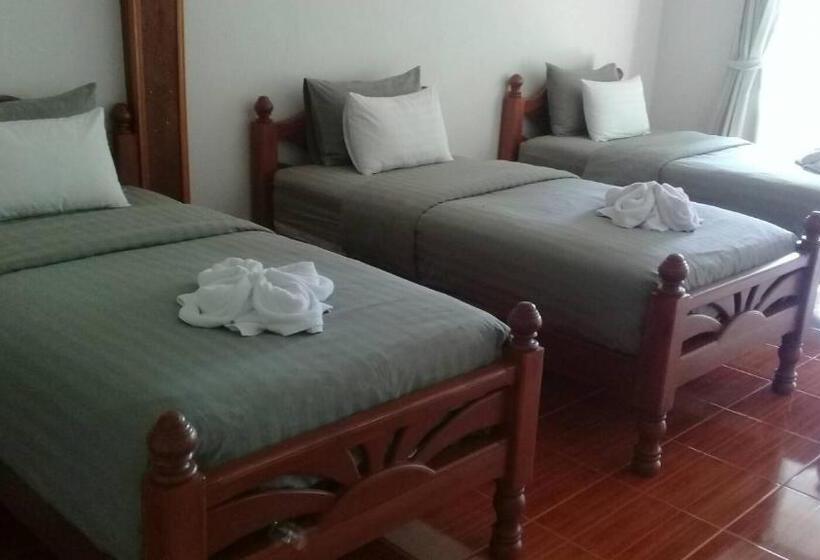 חדר סטנדרט לשלושה, Maingern Maithong Resort