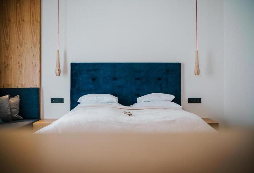 חדר סטנדרט, Der Kleine Bär