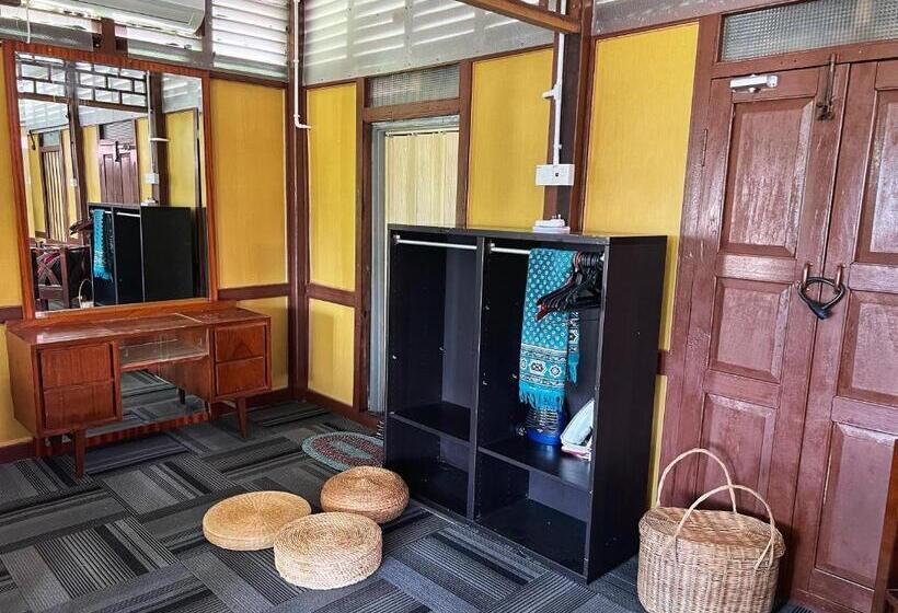 豪华家庭房间, Kejora Homestay