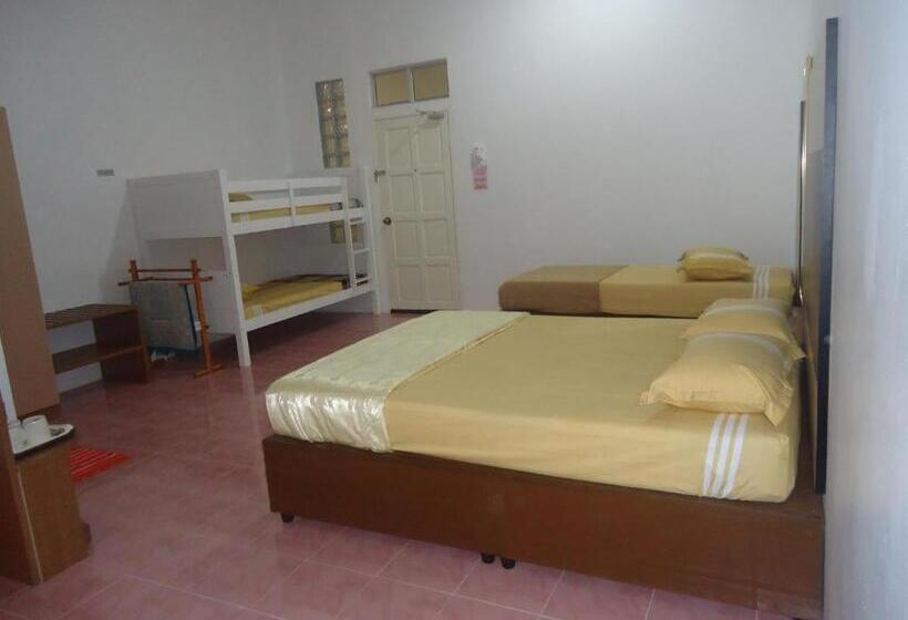 חדר משפחתי, Villasetia