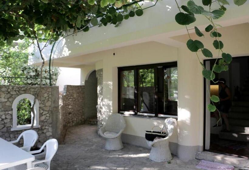 Casa 2 Dormitoris, Villa San