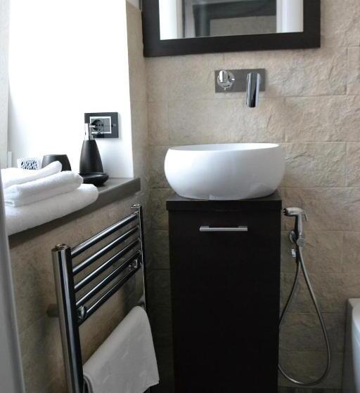 Четырехместный Номер Стандарт с Балконом, B&b O Casteddu