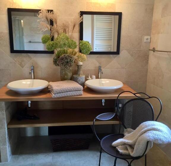 套房, Le Balcon Du Fêtre