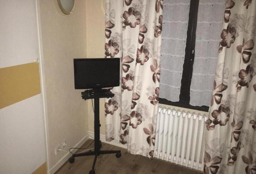 חדר סטנדרט, Alain Et Martine