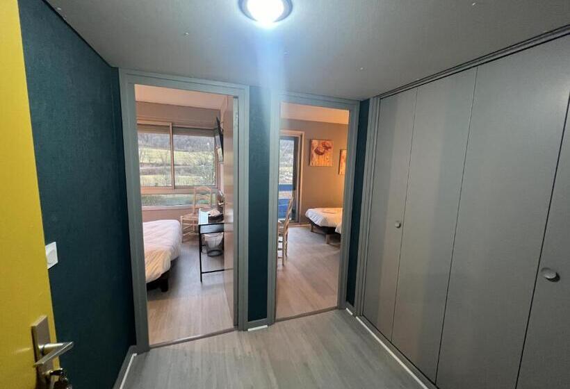 四人标准间, Le Castel Du Cantal Groupe Village Fani