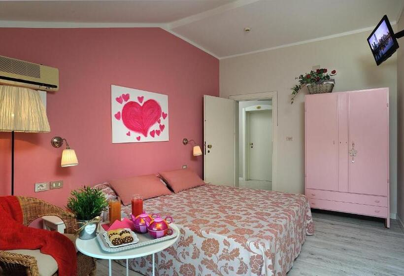 バルコニー付きスタンダードルーム, Roma