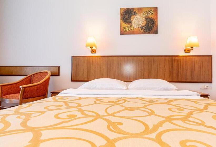 标准间, Safir Blue Resort