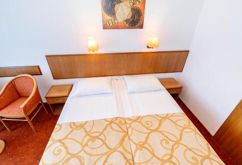 标准间, Safir Blue Resort