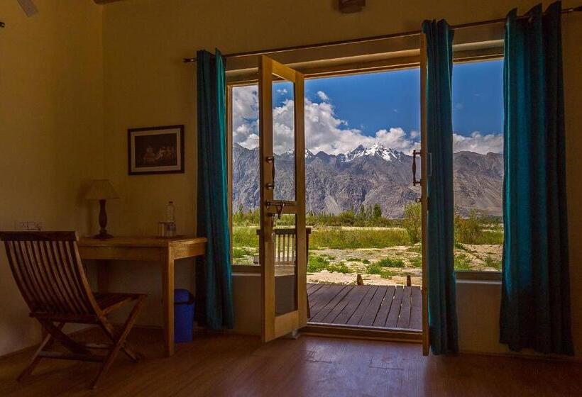 جناح مطلّ علي الجبل, Nubra Ecolodge