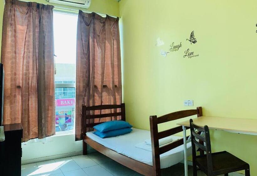 חדר סטנדרד יחיד חדר אמבטיה משותף, Prima B&b Hostel