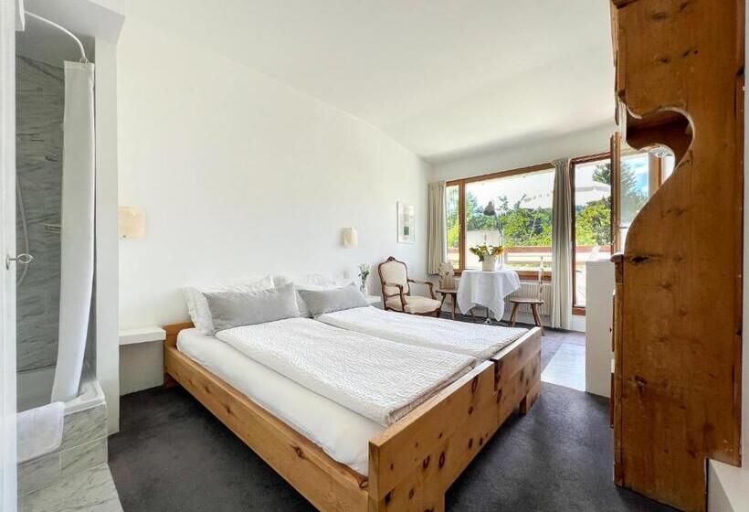 جناح, Casa Las Caglias