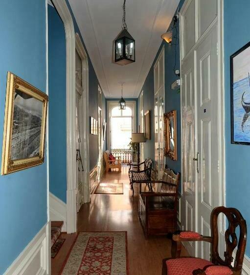 スタンダードルーム, Central Guest House