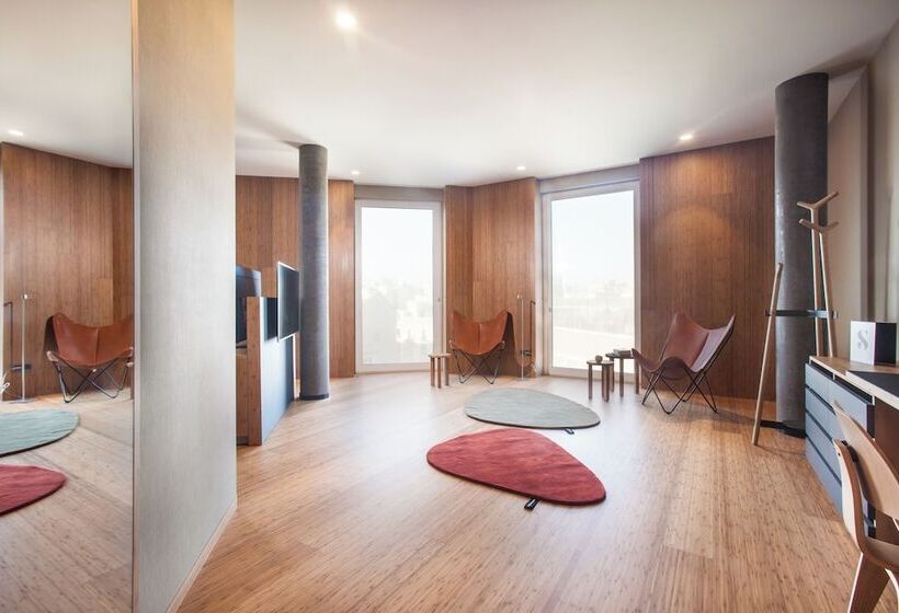 Люкс, Eurostars Barcelona Central