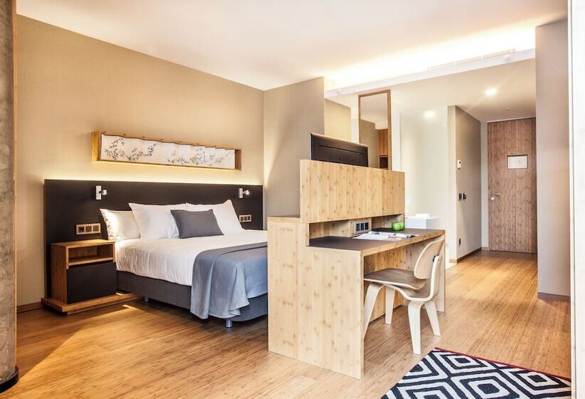 Номер Deluxe, Eurostars Barcelona Central