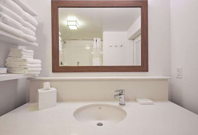 غرفة قياسية لذوى الاحتياجات الخاصة, Hampton Inn St Albans