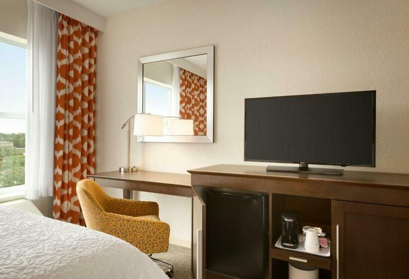 غرفة تنفيذية, Hampton Inn St Albans