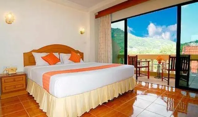 اتاق لوکس, Kata View Guest House