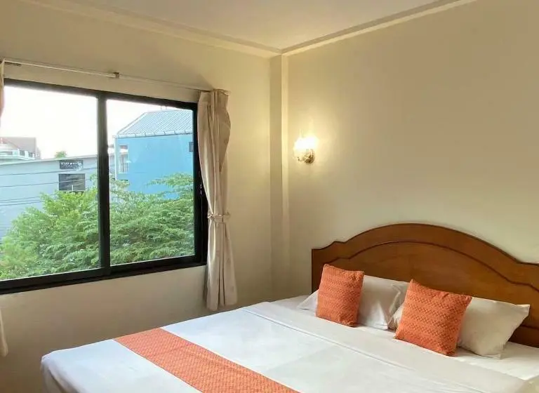 اتاق سوپریور, Kata View Guest House