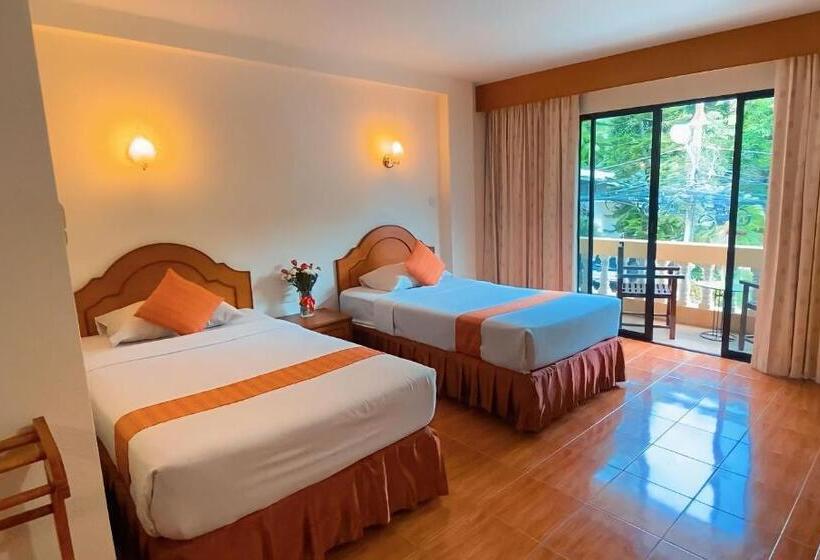 디럭스 룸, Kata View Guest House