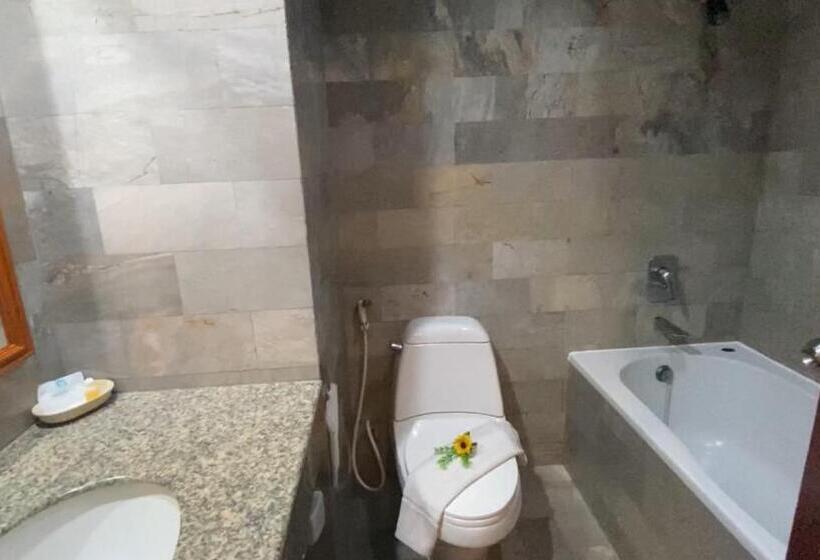 디럭스 룸, Kata View Guest House