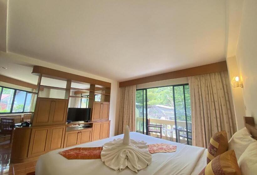 패밀리 룸, Kata View Guest House
