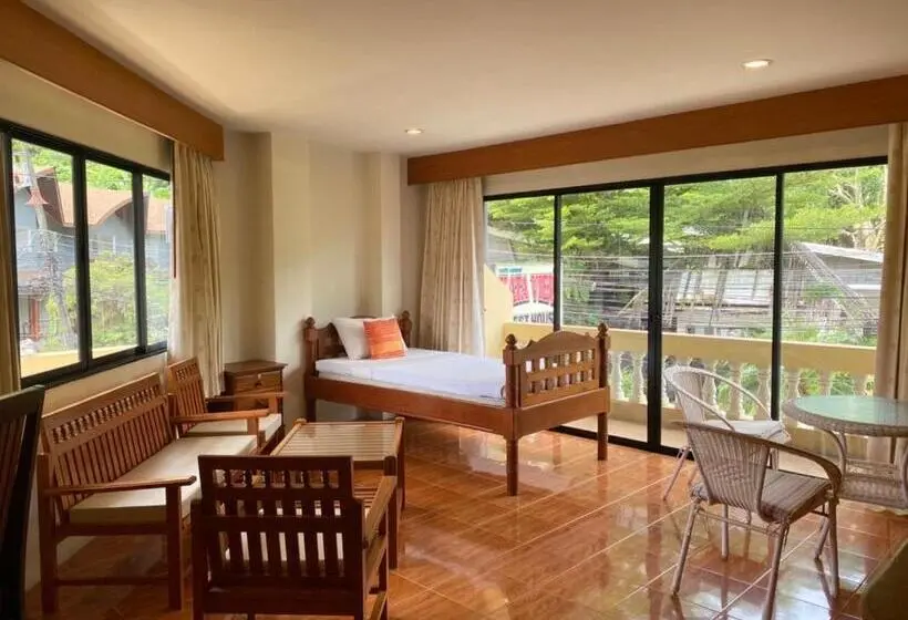 اتاق خانوادگی, Kata View Guest House