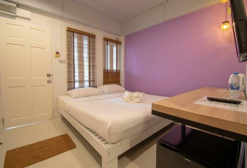 Quarto standard, Lazy Sandals