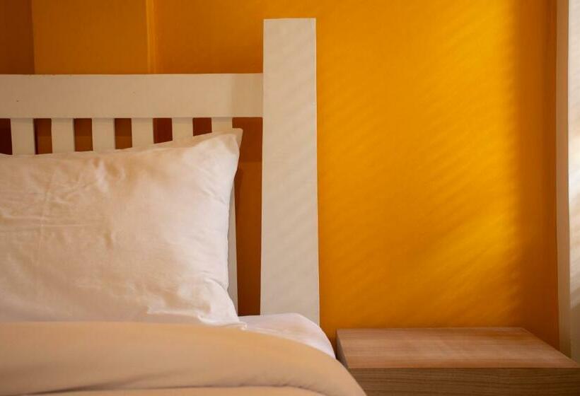 Quarto standard, Lazy Sandals