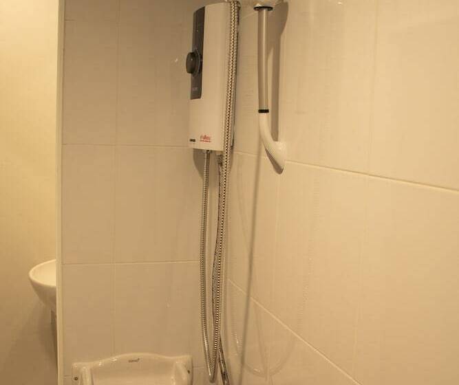 Quarto standard, Lazy Sandals