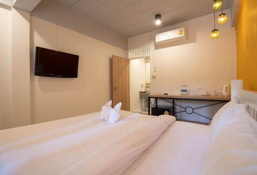 Quarto standard, Lazy Sandals