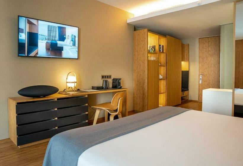 Номер Стандарт, Eurostars Barcelona Central