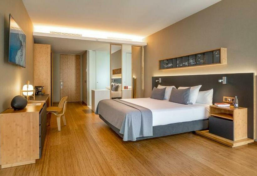 Номер Стандарт, Eurostars Barcelona Central