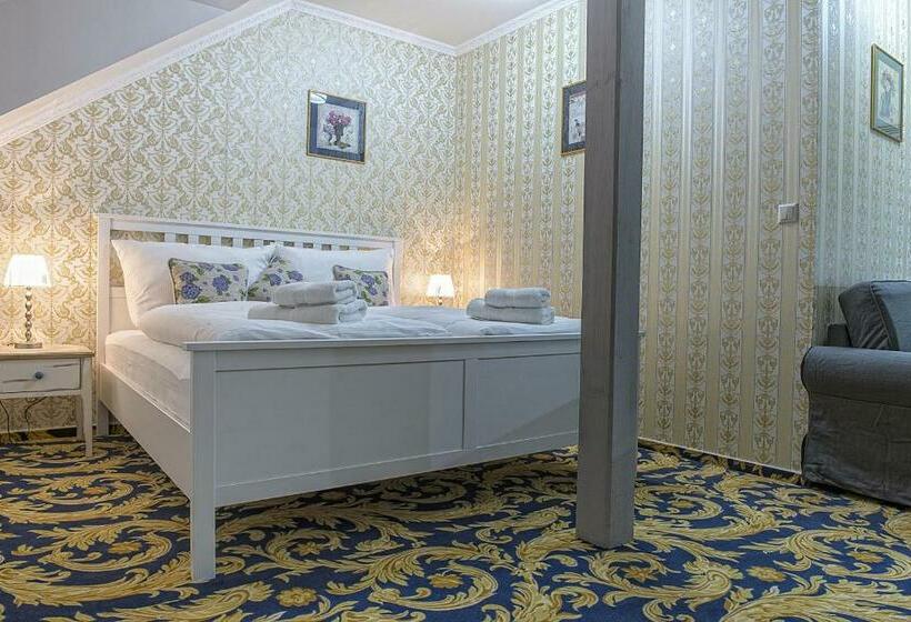 غرفة عائلية, Pod Bránou