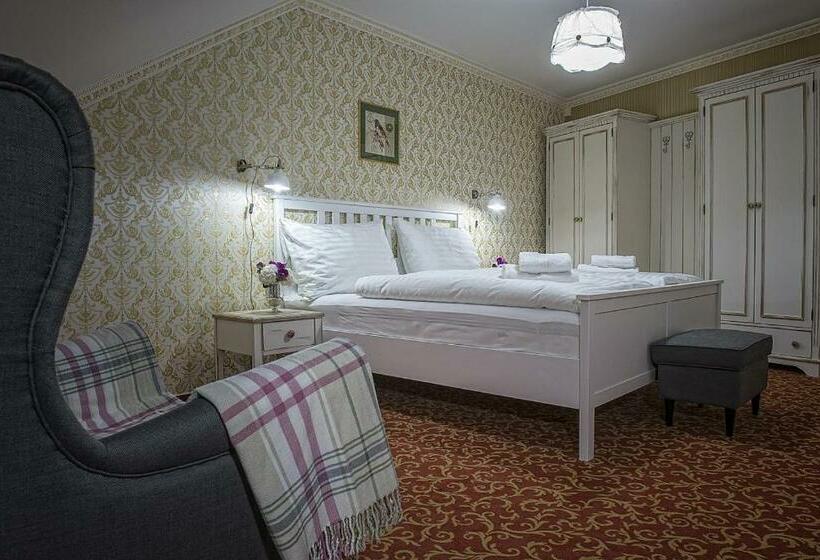 غرفة قياسية, Pod Bránou