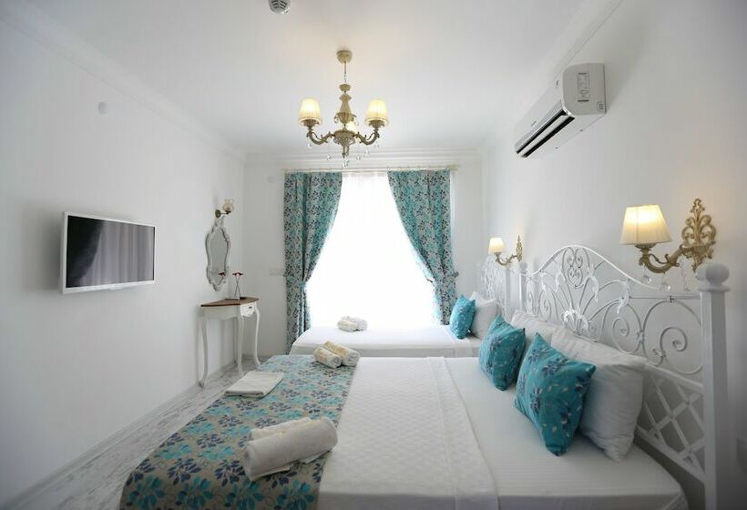Comfort Kolmen Hengen Huone, Rüzgar Gülü