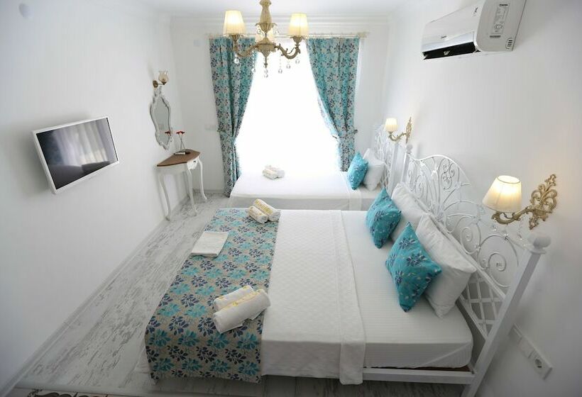 Comfort Kolmen Hengen Huone, Rüzgar Gülü